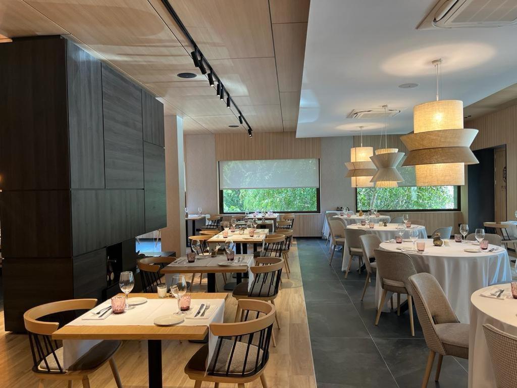 Hotel Restaurant Pessets & Spa Sort Esterno foto