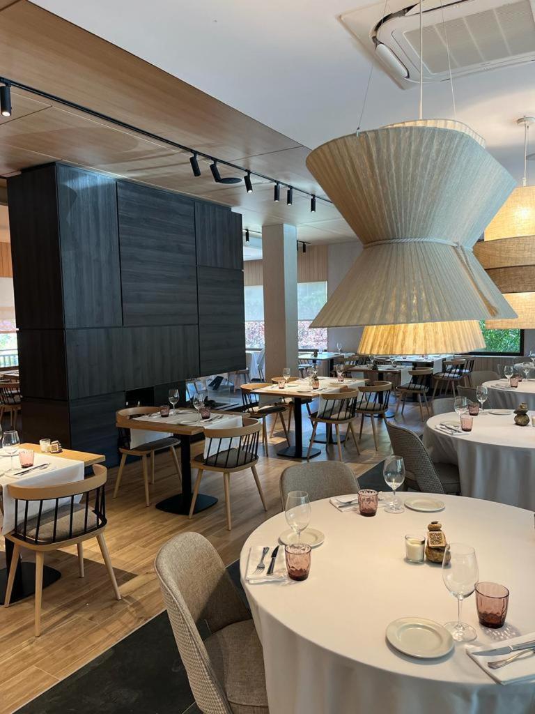 Hotel Restaurant Pessets & Spa Sort Esterno foto